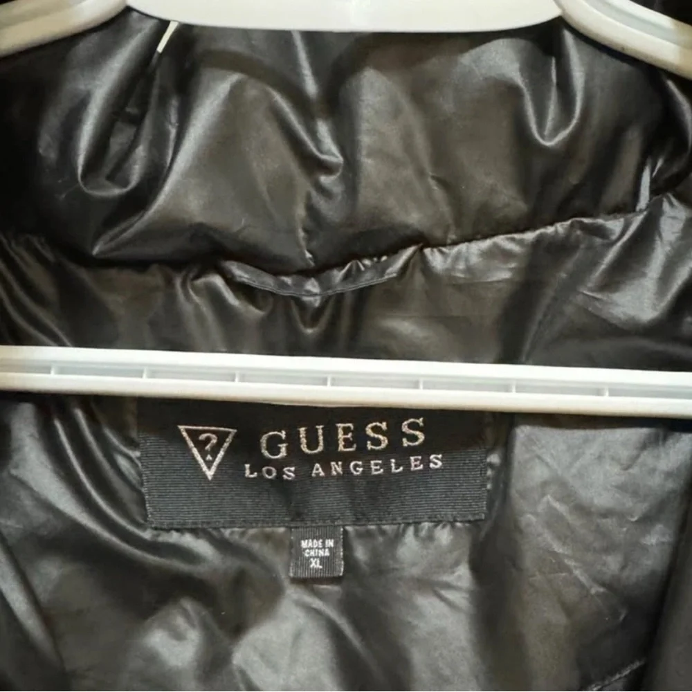 GUESS Black Shiny Puffer With Faux Fur Hoodie Ladies Size XL - Picture 3 of 12